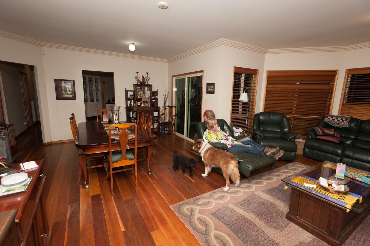 Tajmabarn Fullcircle Farm 6 Roundhill Rd Wilton Bed & Breakfast Екстериор снимка
