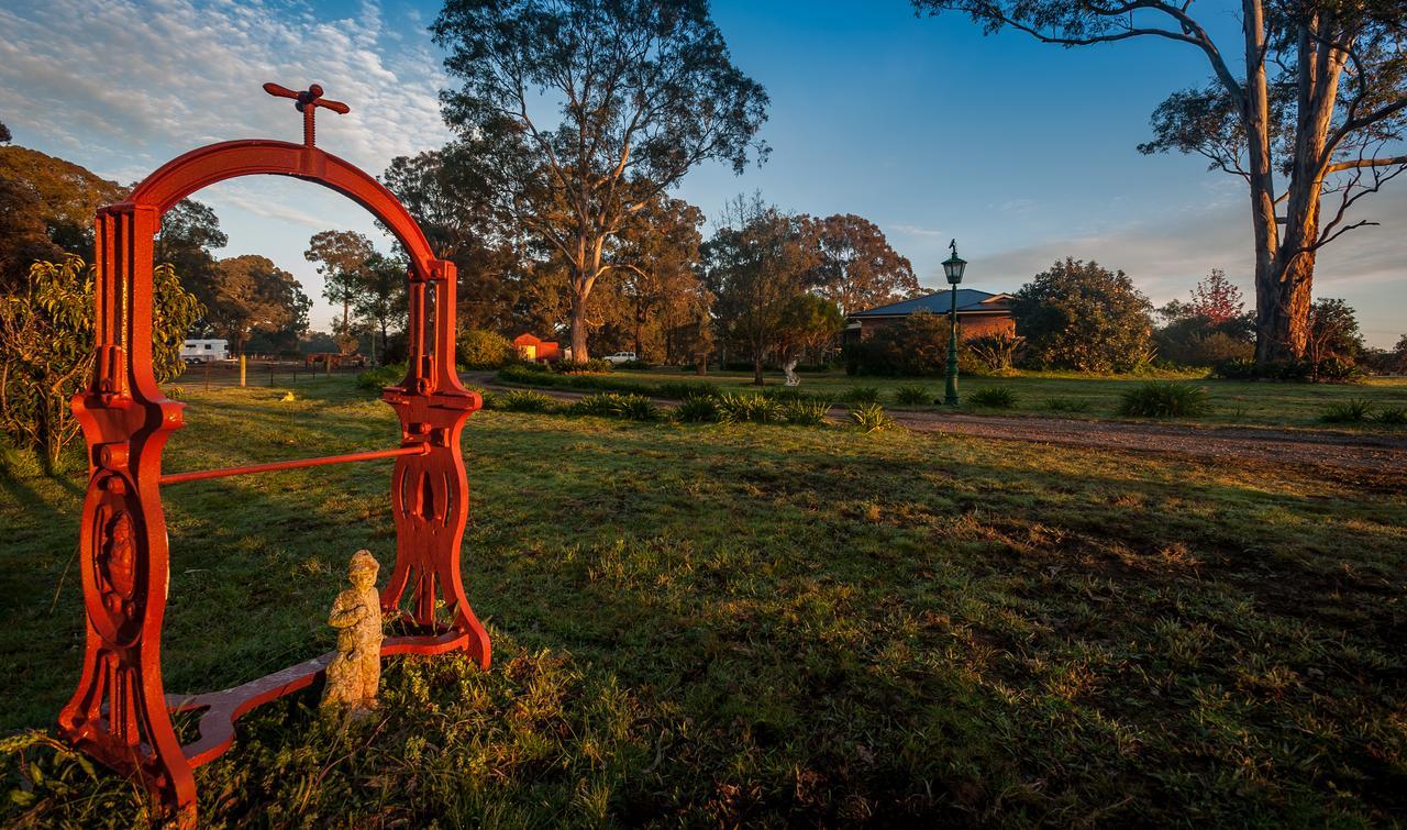Tajmabarn Fullcircle Farm 6 Roundhill Rd Wilton Bed & Breakfast Екстериор снимка