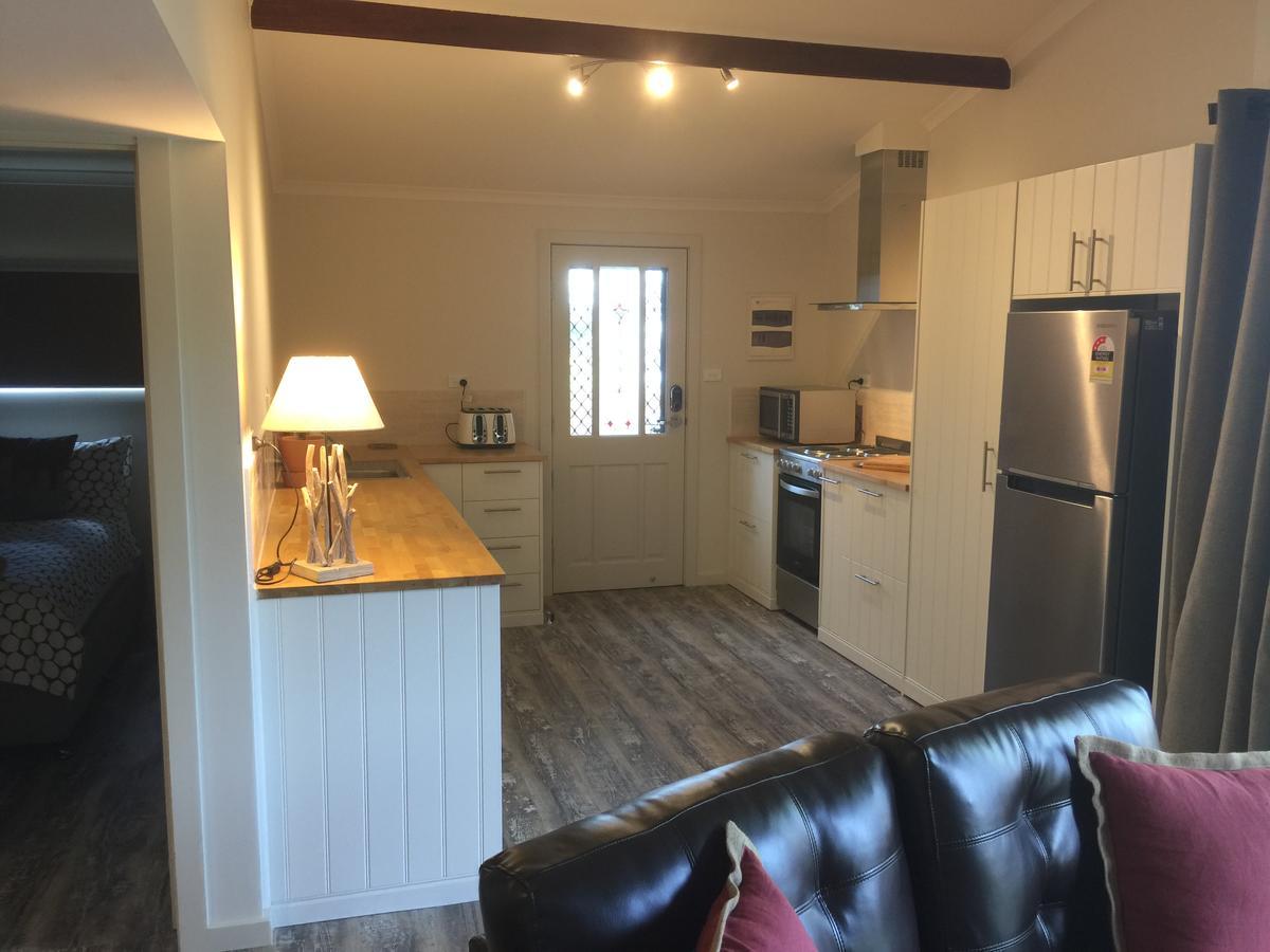 Tajmabarn Fullcircle Farm 6 Roundhill Rd Wilton Bed & Breakfast Екстериор снимка