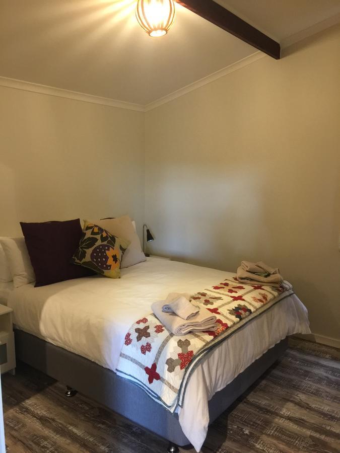Tajmabarn Fullcircle Farm 6 Roundhill Rd Wilton Bed & Breakfast Екстериор снимка